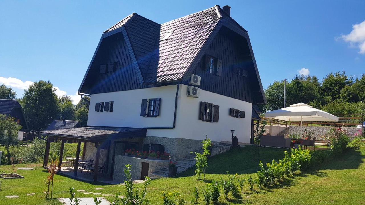 B&B Plitvice Lakes Villa Prica ปลิตวิตซาเซโล ภายนอก รูปภาพ